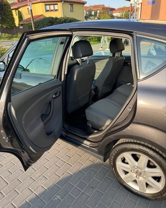 Seat Toledo cena 20000 przebieg: 210000, rok produkcji 2006 z Warszawa małe 121